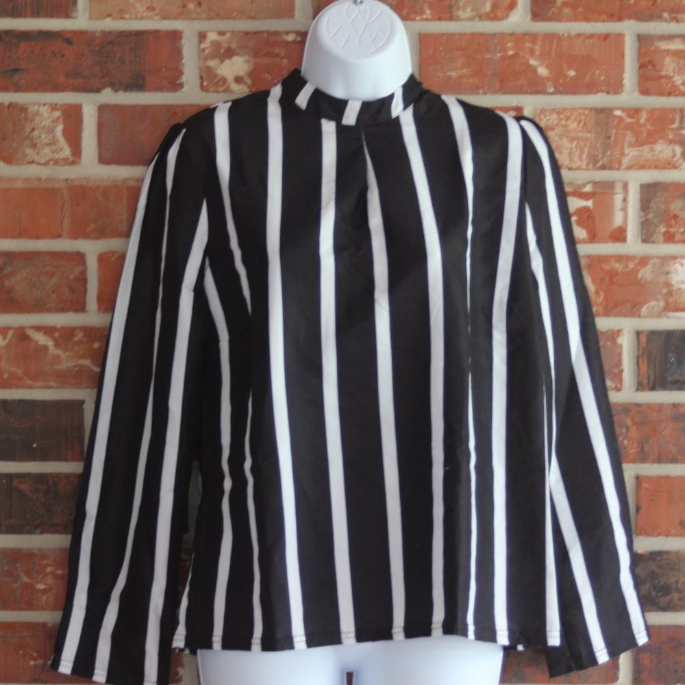 Women's Black and White Vertical Stripe Blouse XL